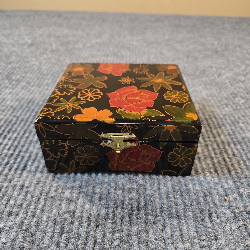 Vintage Jewlery Box Floral Plastic Lucite‎ Hinged
